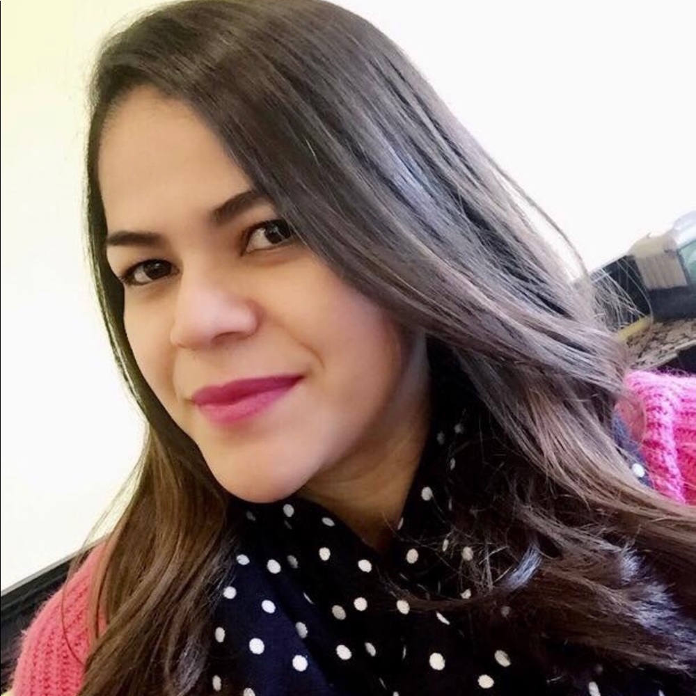 Meet your Posher, Lucelia